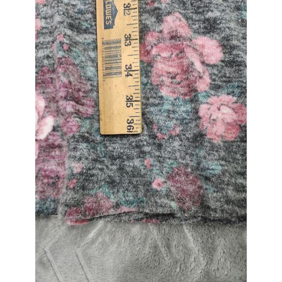 Torrid Size 2X Gray Floral Short Sleeve V Neck Knee Length Knit Dress - Picture 3 of 10